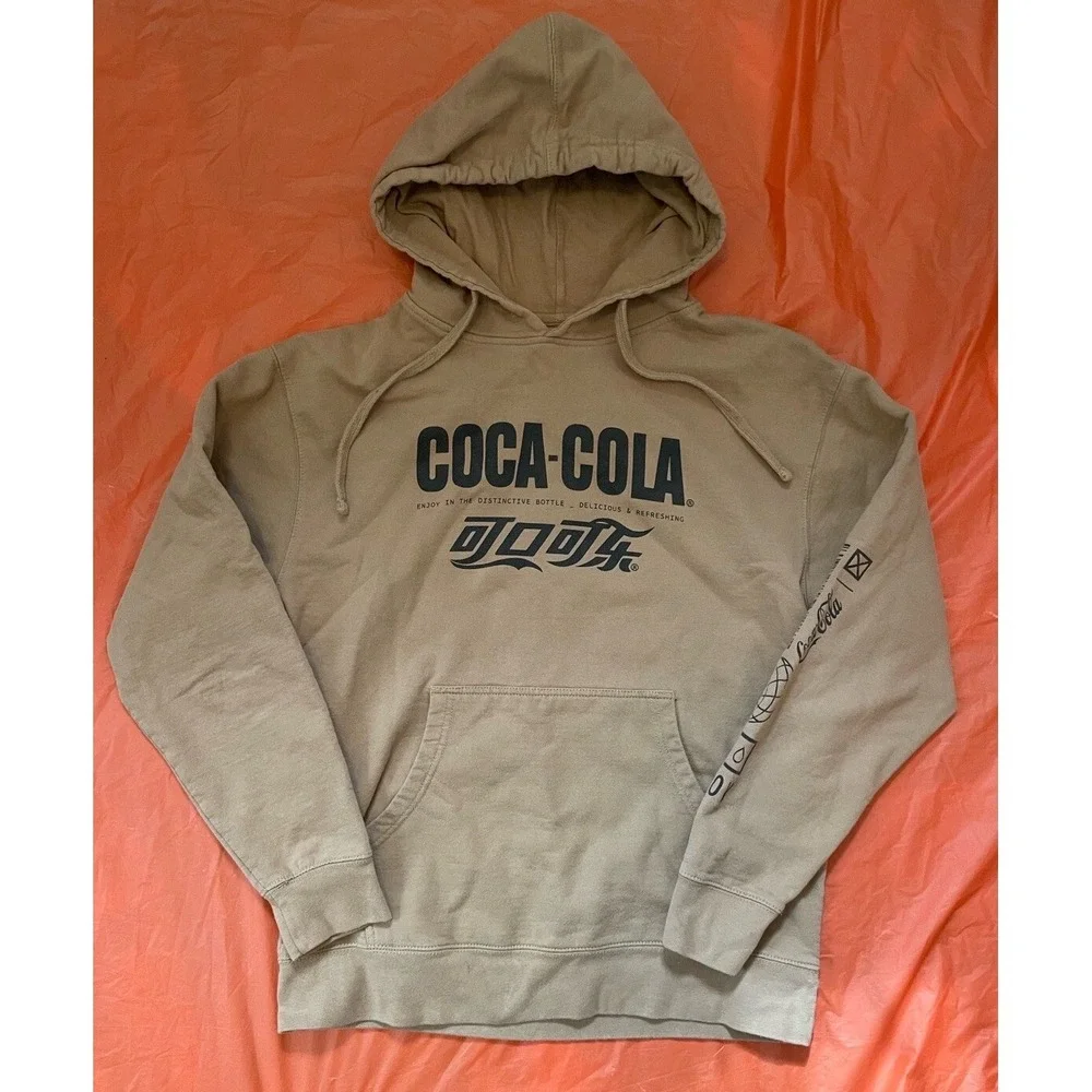 Coca Cola in 6‎ Languages, Unisex Replay Hoodie Sandstone Fleece Size Medium